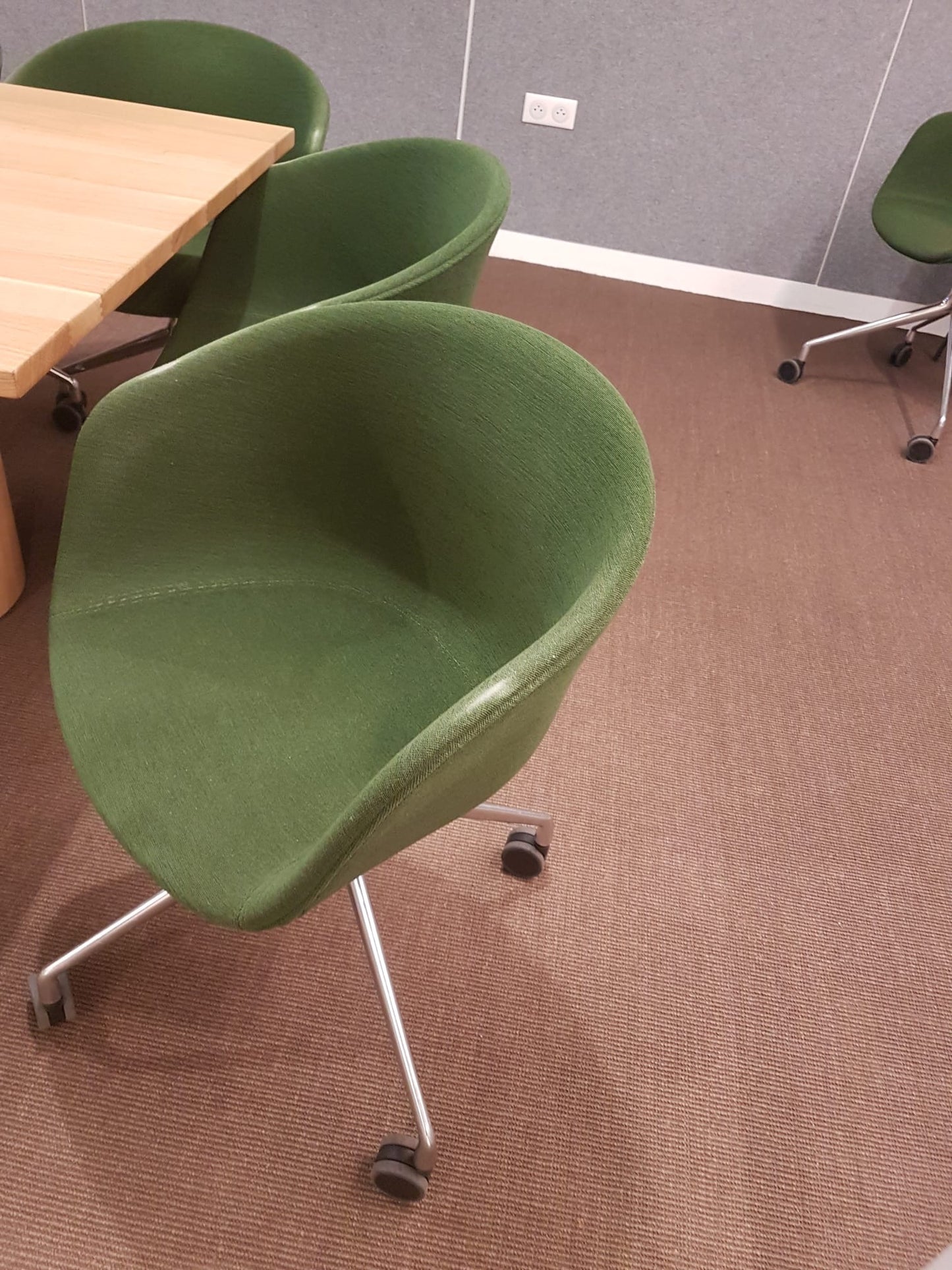 Chaise de Bureau Verte sur Roulettes