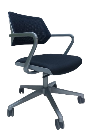 Chaise de bureau reconditionnée avec structure grise et assise noire.