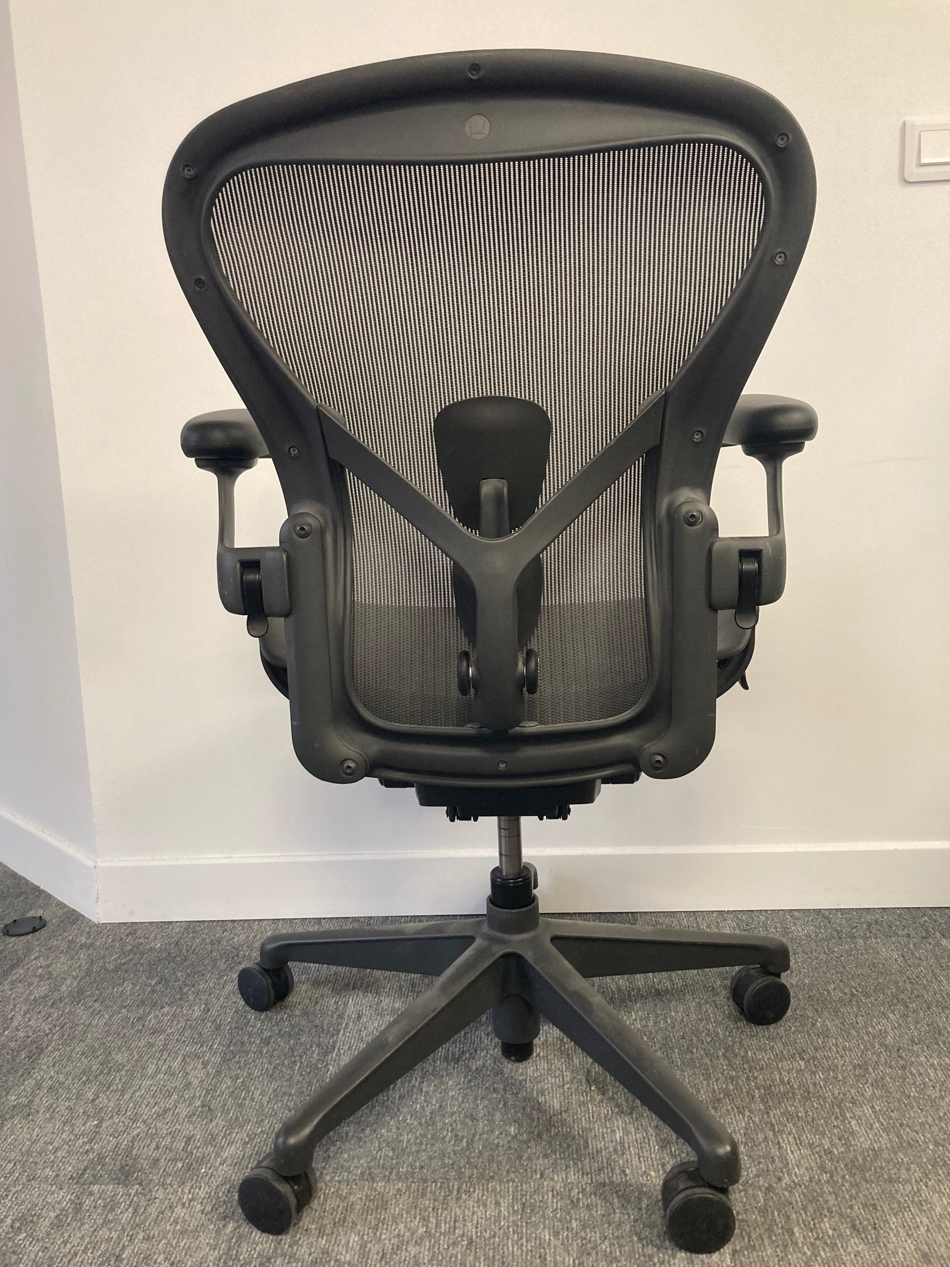 Chaise de bureau reconditionné pas cher avec accoudoirs réglables