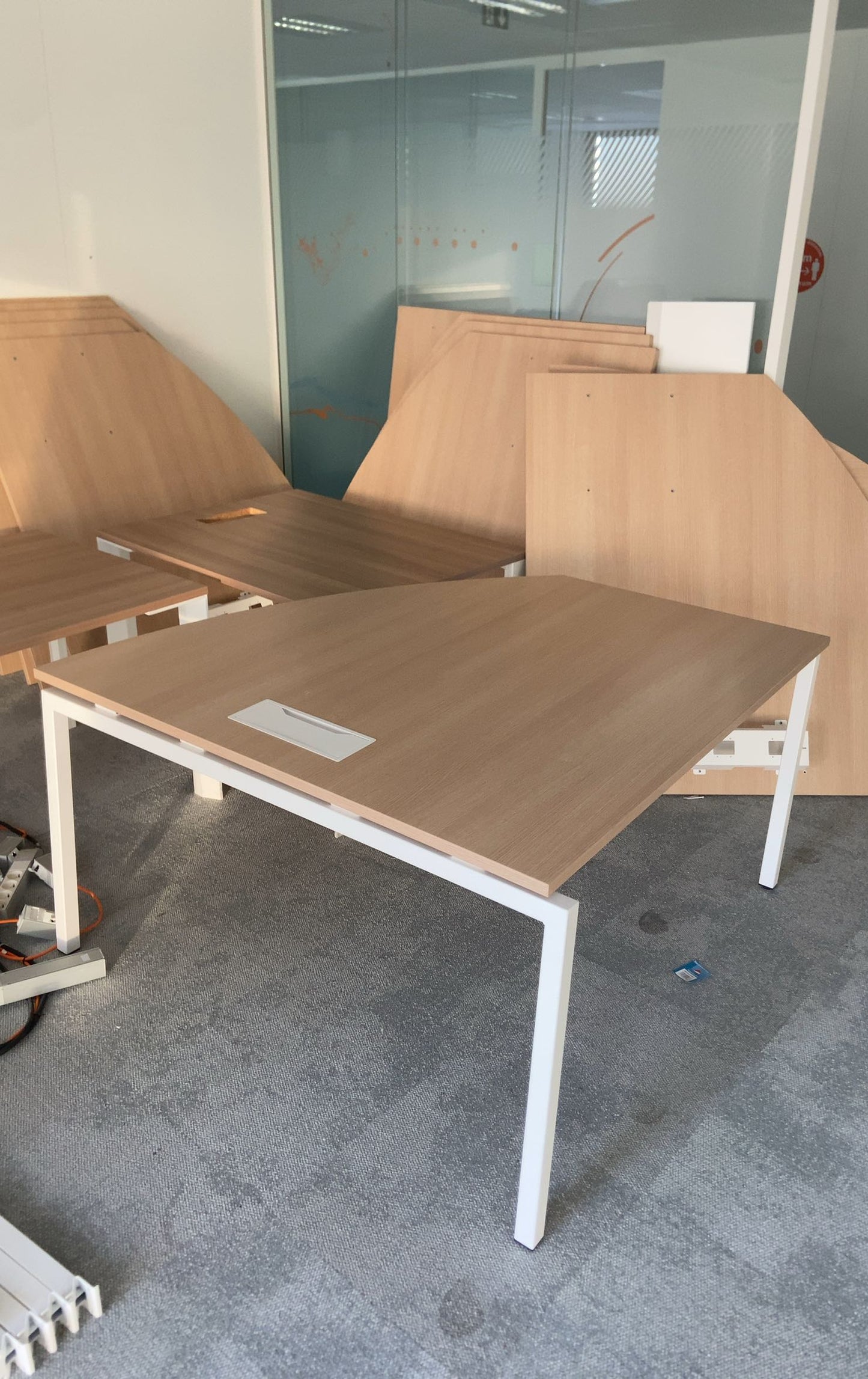 Bureau d'angle L140xl140xh75 - Mélaminé et Métal