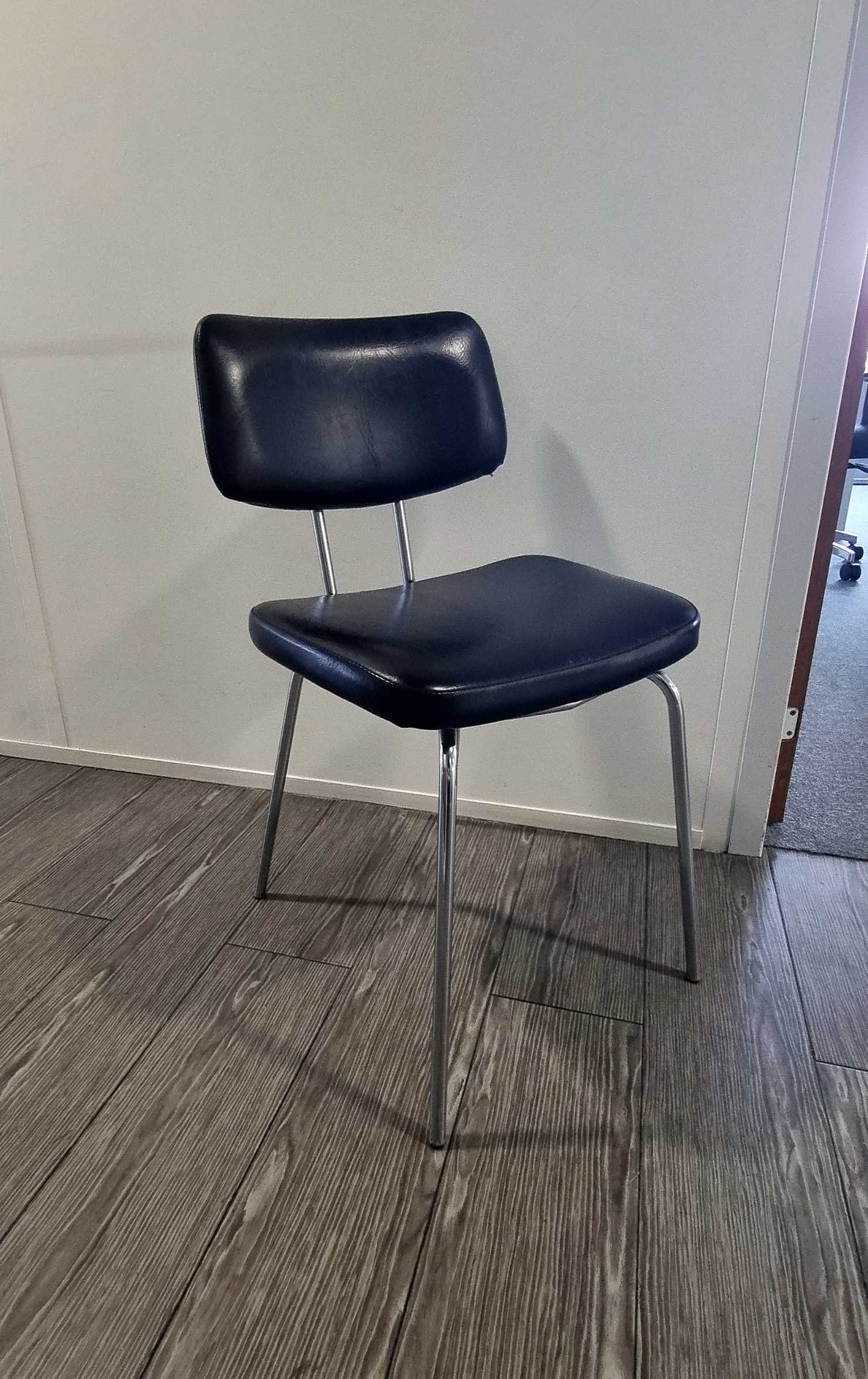 Chaise Design Noir Cuir/Simili
