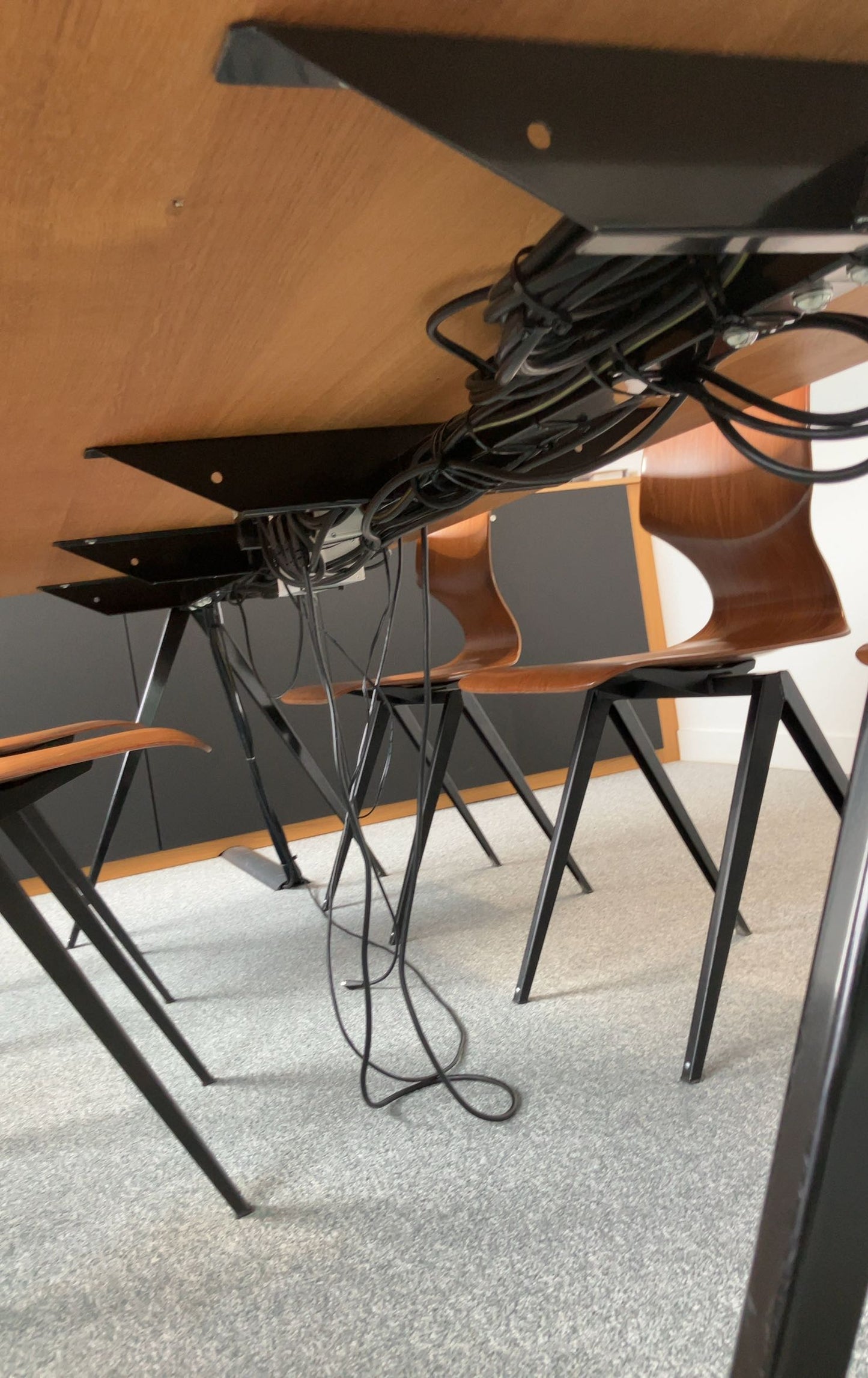 Table de réunion L220xl90xh75