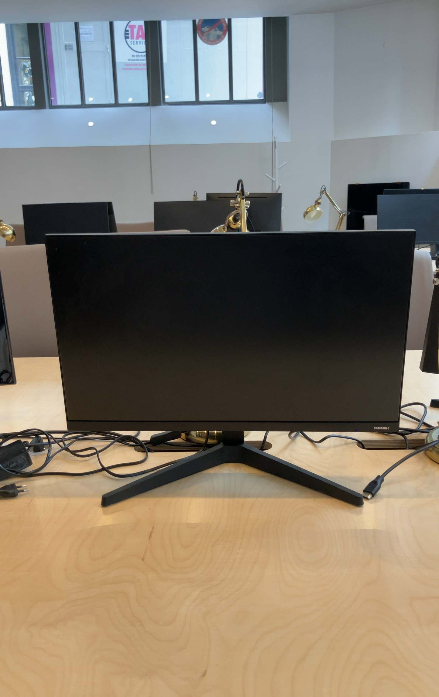 Moniteur Samsung 54 cm
