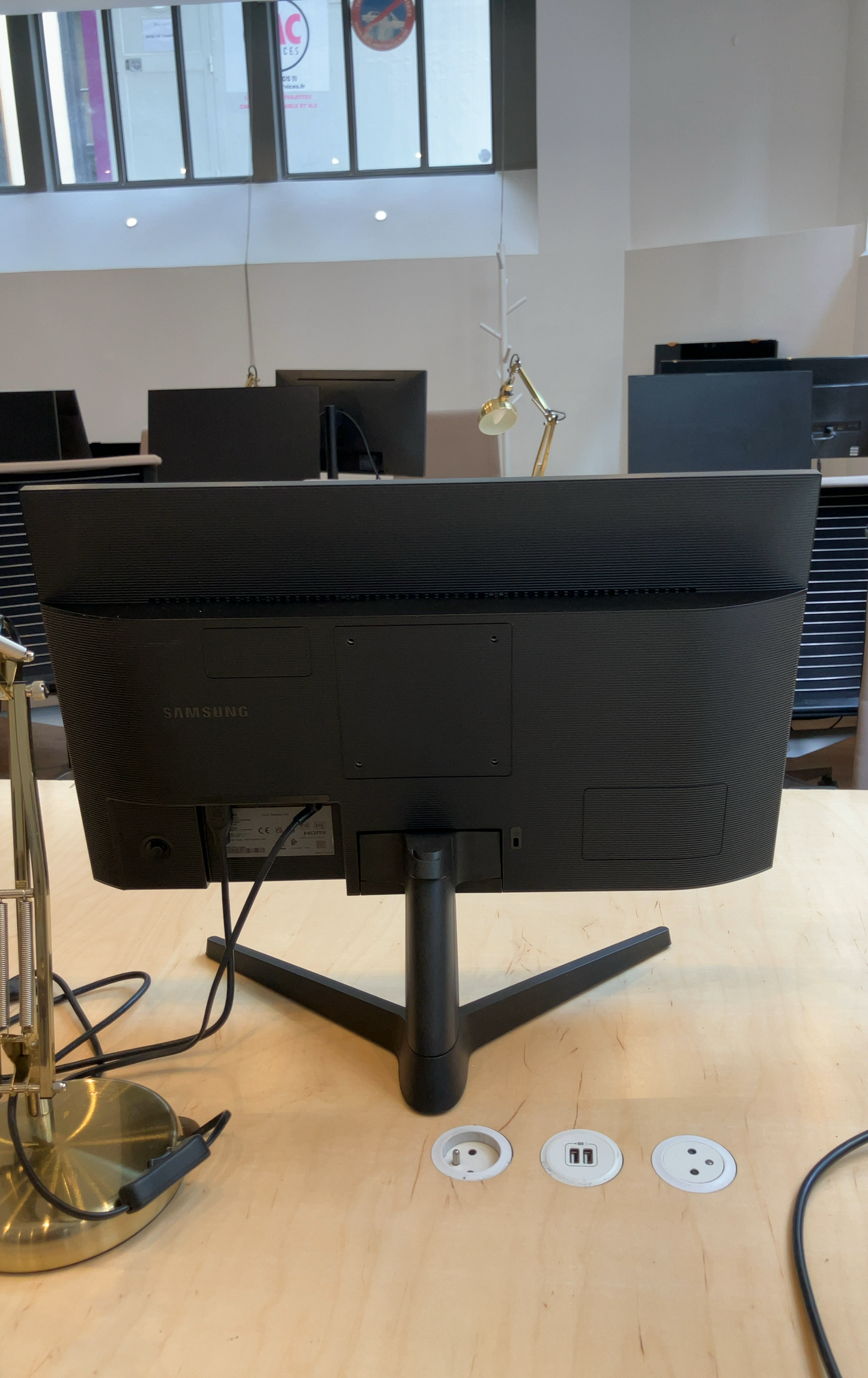 Moniteur Samsung 54 cm