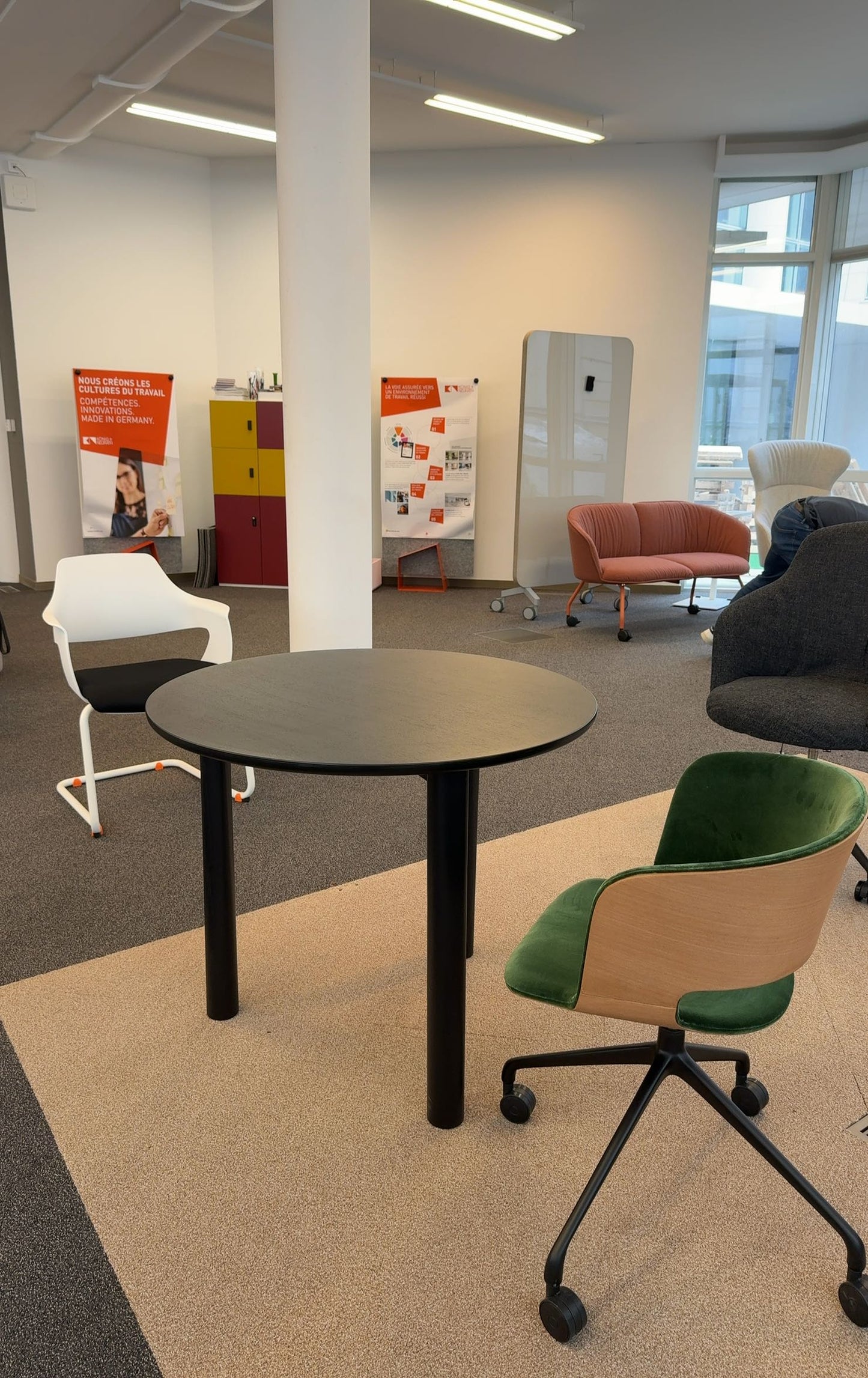 Table ronde en bois D90xh100
