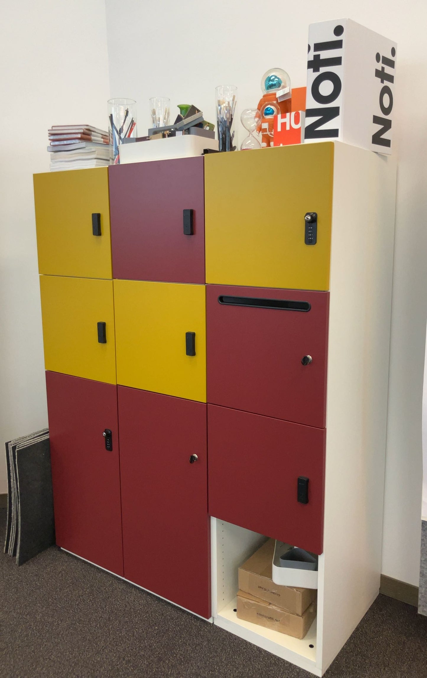 Casier Konig+Neurath 12 cases