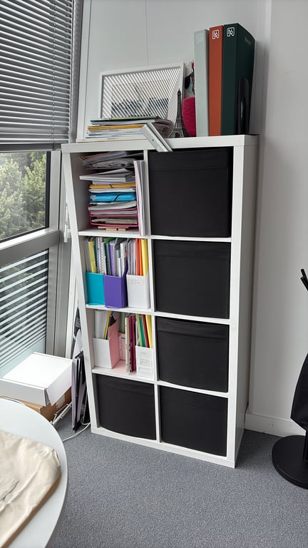 Bibliothèque en mélaminé blanc