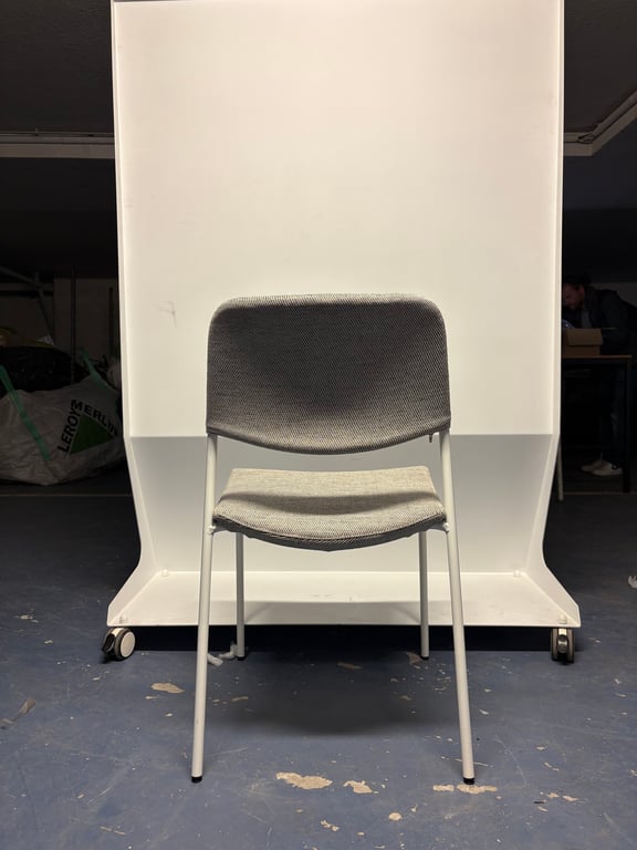 Chaise de réunion assise empilable