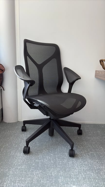 Fauteuil de bureau pivotant avec dossier en résille