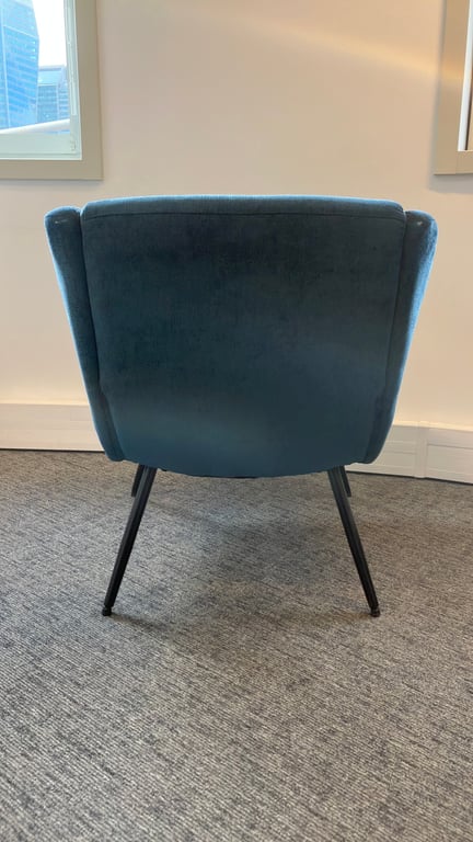 Fauteuils turquoise en tissu et velours avec accoudoirs