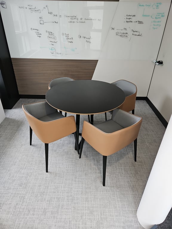 Table de réunion ronde en bois et métal