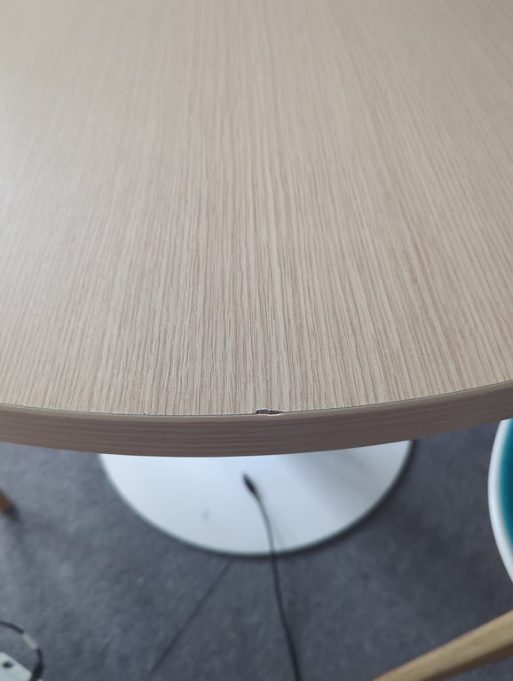 Table polyvalente ronde 100cm en métal et mélaminé