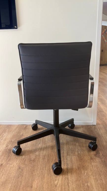 Fauteuil de bureau noir cuir