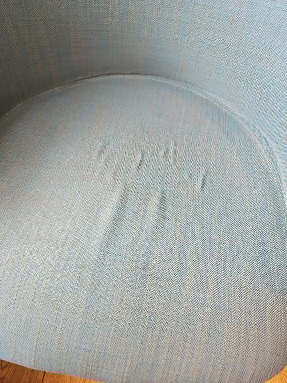 Chaise de cafétéria
