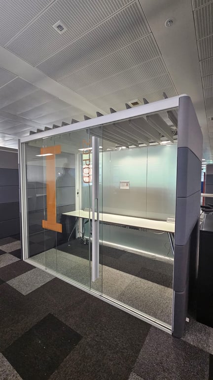 Cabine Acoustique 2-3 personnes - Orangebox Air 23