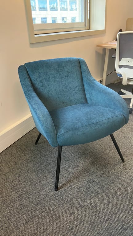 Fauteuils turquoise en tissu et velours avec accoudoirs