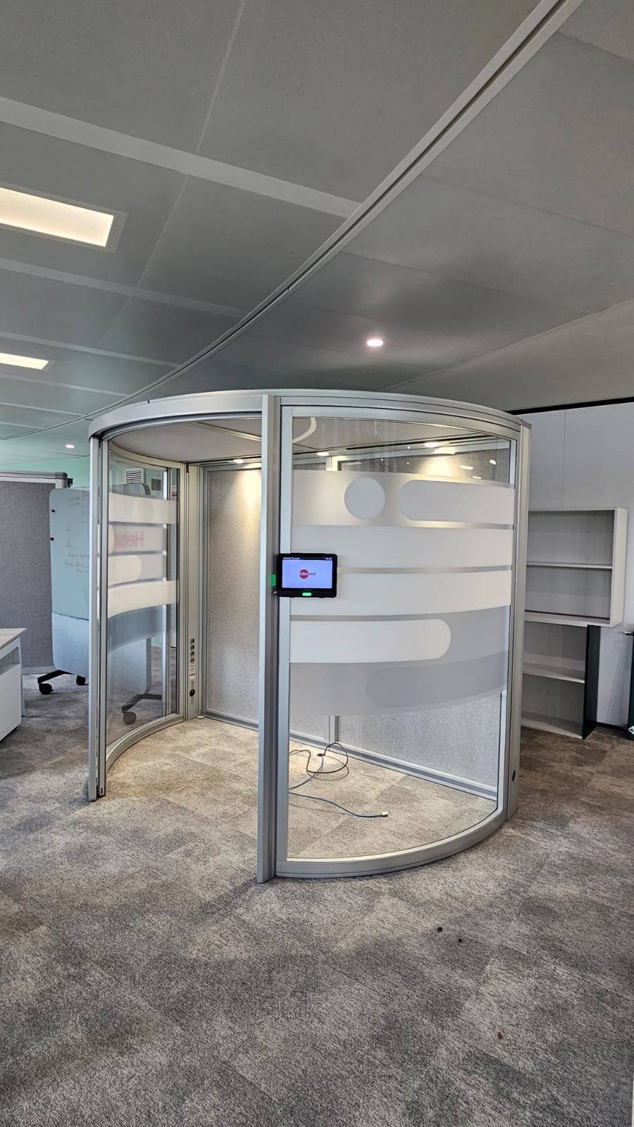 Cabine acoustique OrangeBox Airea-100