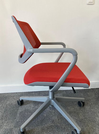 qivi steelcase accoudoirs rouge