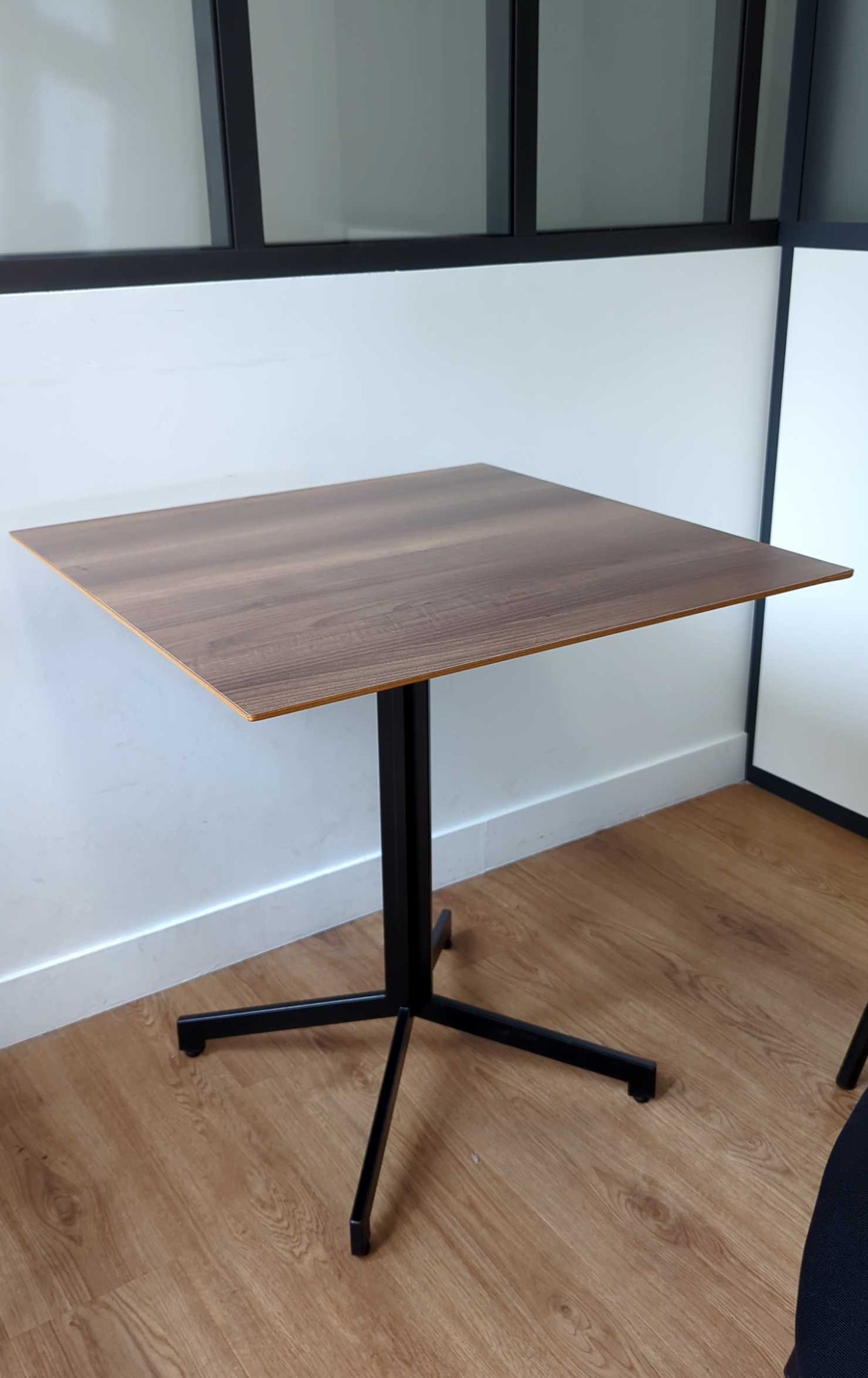 Table carrée bois marron L70xl70xh73