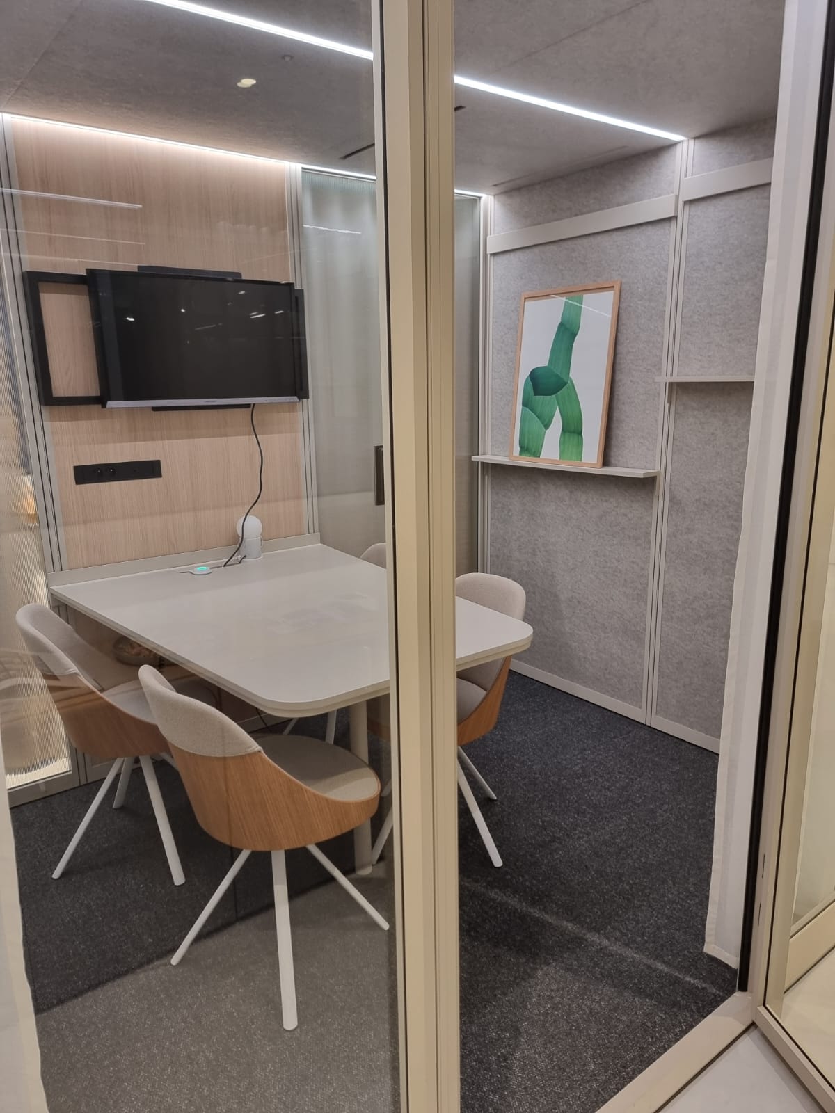 Cabine acoustique Mute Omniroom 4 personnes et solo