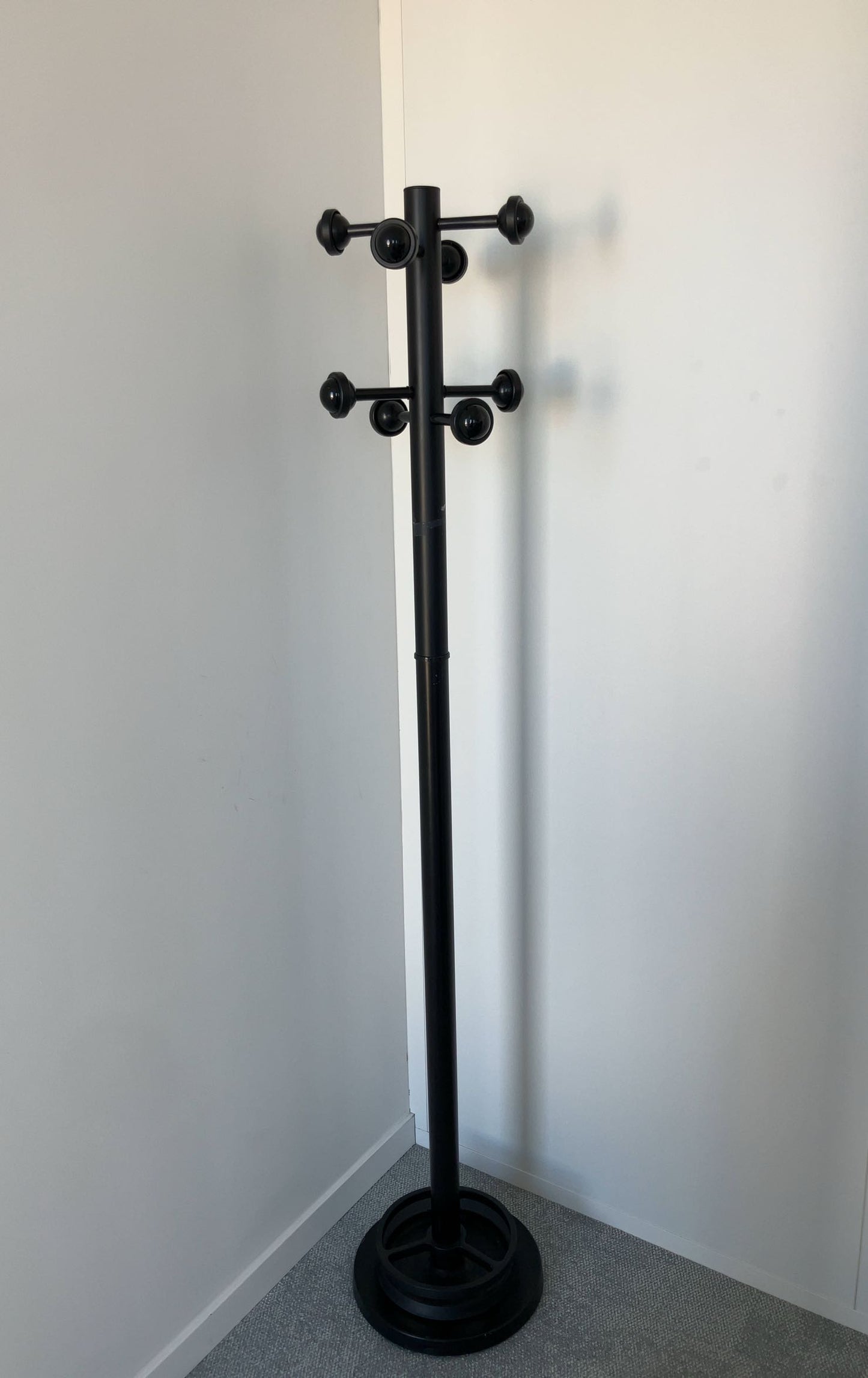Porte manteaux en métal noir 180 cm