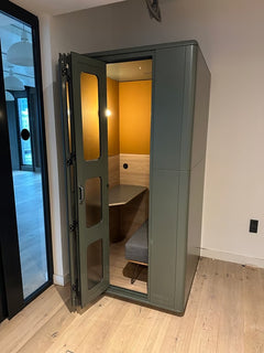 Cabine acoustique WeWork Studiobrick Hallo