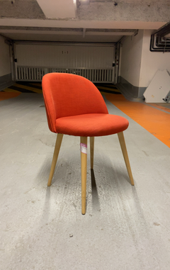 Chaise Tissu Rouge Pieds Bois