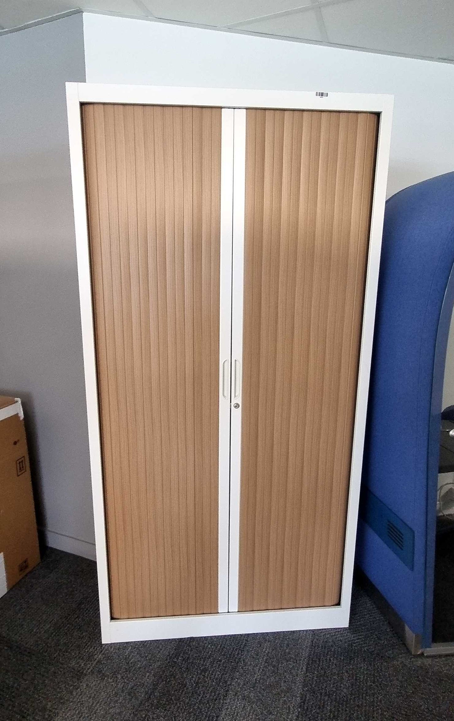 Armoire à portes coulissantes