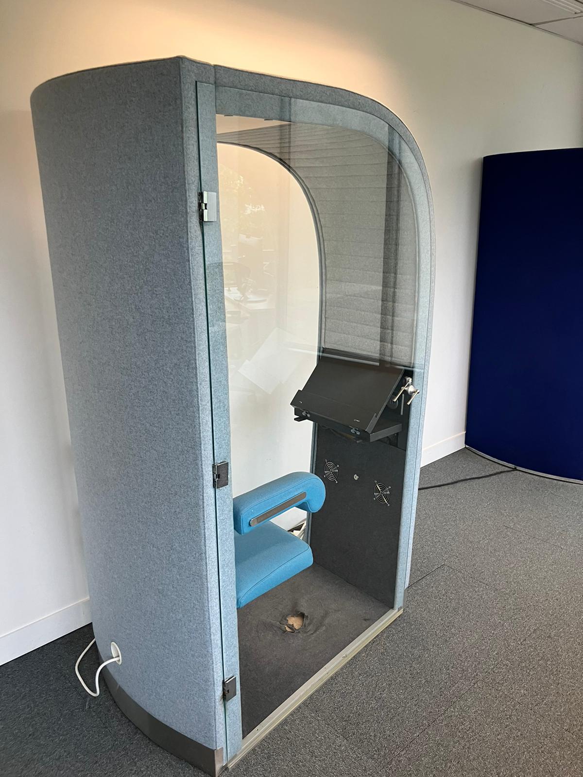 Cabine acoustique en tissu bleu