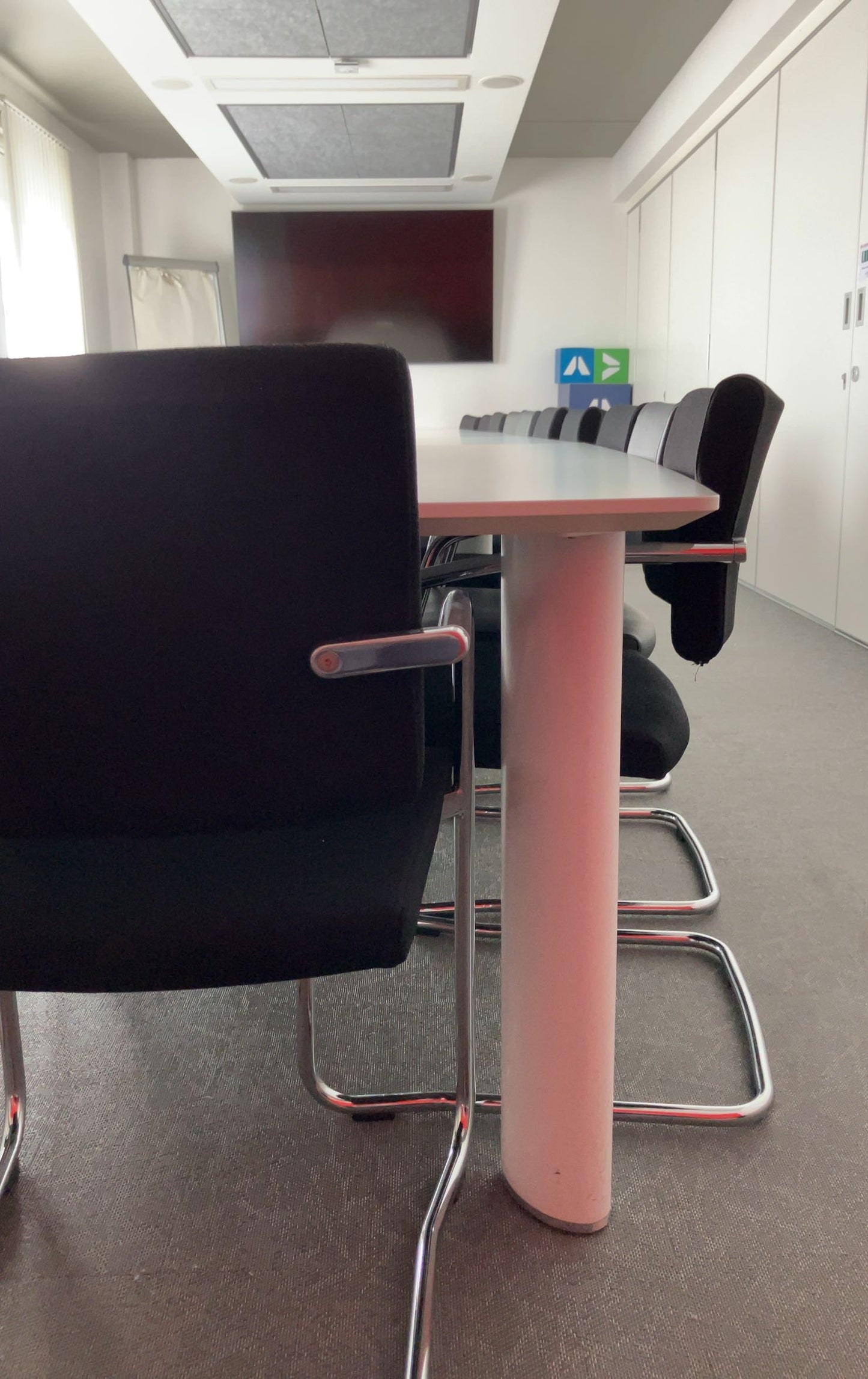 Table de réunion 20 personnes L680xl140xh73