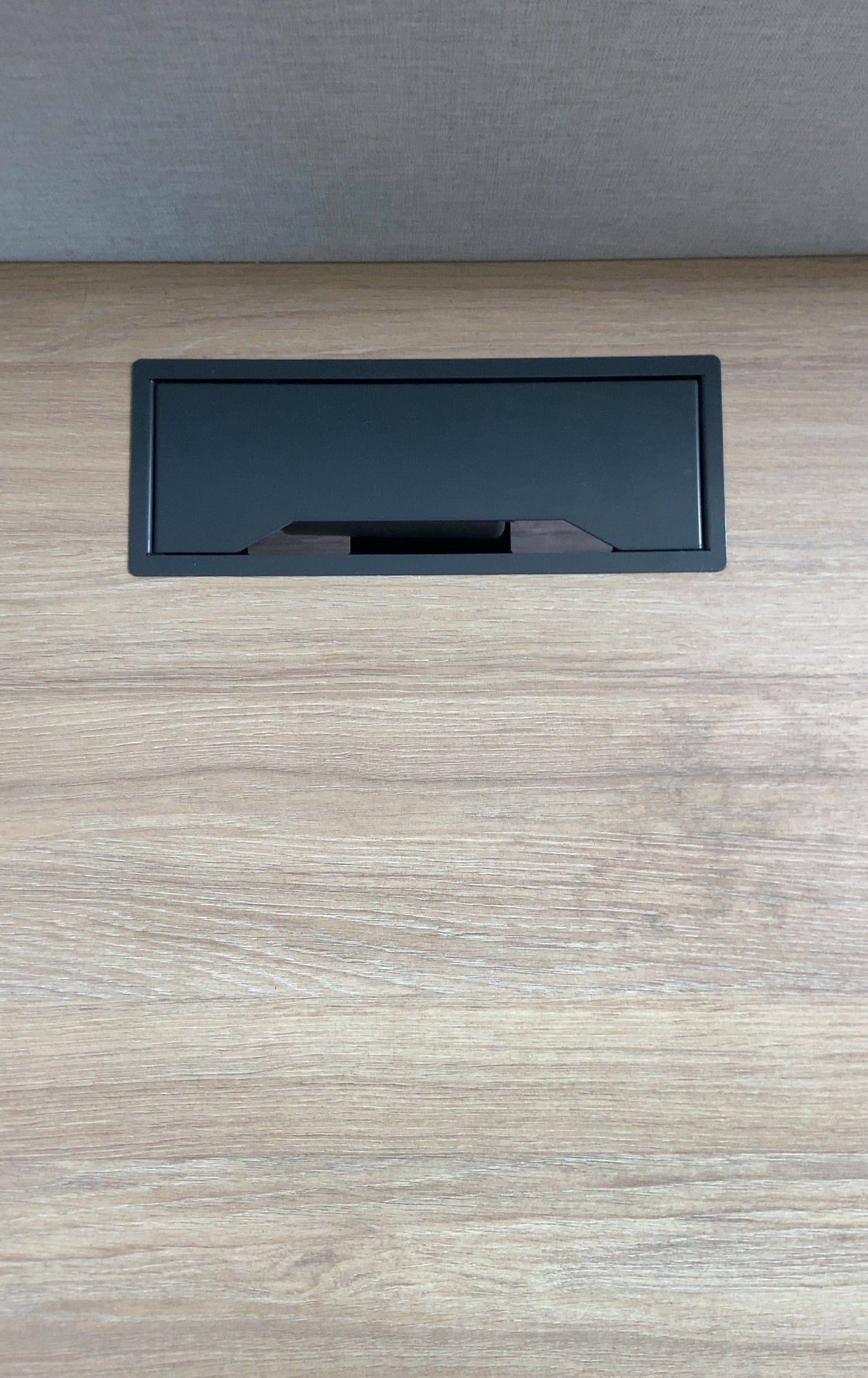 Bureau droit L140xl80xh74 - Beige et Noir