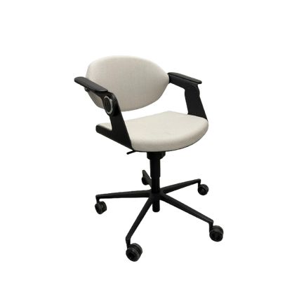 Chaise Konig + Neurath