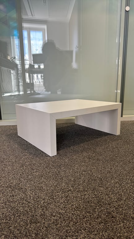 Accessoire de bureau en bois blanc - 3-4