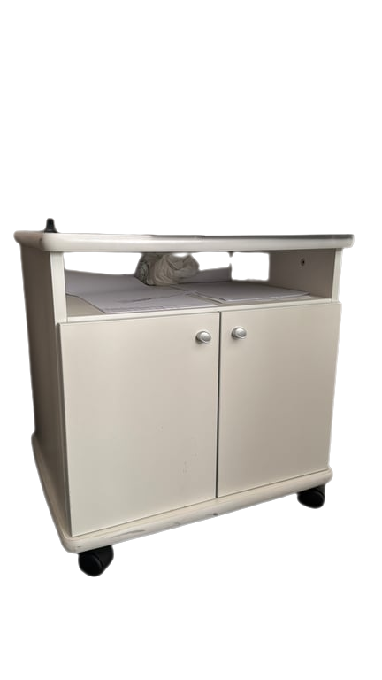 Armoire basse avec roulettes 60x50 - 3-4