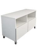 Armoire basse en bois blanc