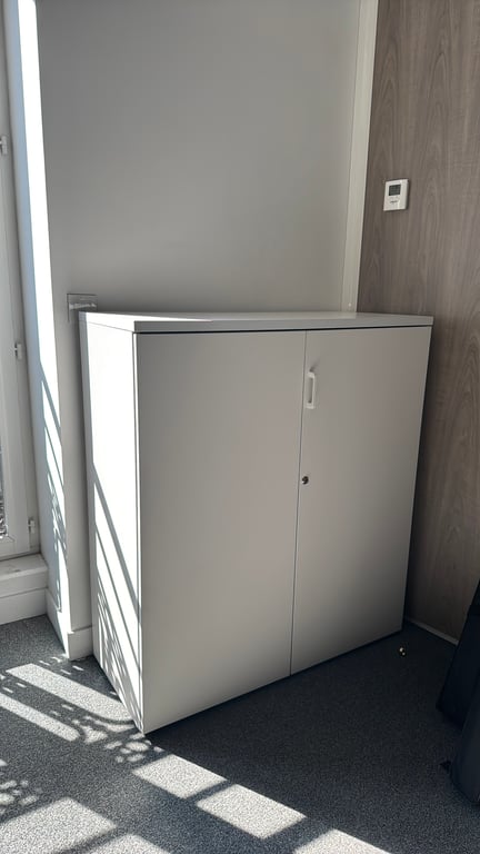 Armoire basse mélaminé blanc - 3-4