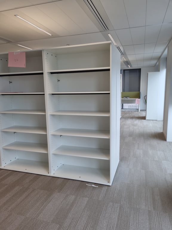 Armoire haute 6 étagères bois blanc - ambiance