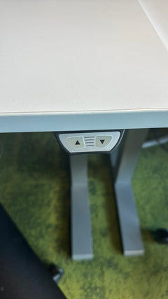Bureau assis-debout électrique Kinnarps