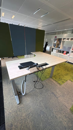 Bureau d'angle Steelcase à réglage électrique en hauteur - 3-4