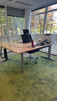 Bureau d'angle Steelcase à réglage électrique en hauteur - retour droit - 3-4