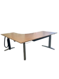 Bureau d'angle Steelcase à réglage électrique en hauteur - retour droit