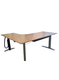 Bureau d'angle Steelcase à réglage électrique en hauteur - retour droit