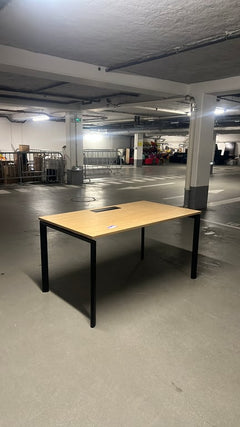 Bureau droit 140x80 cm plateau effet chêne