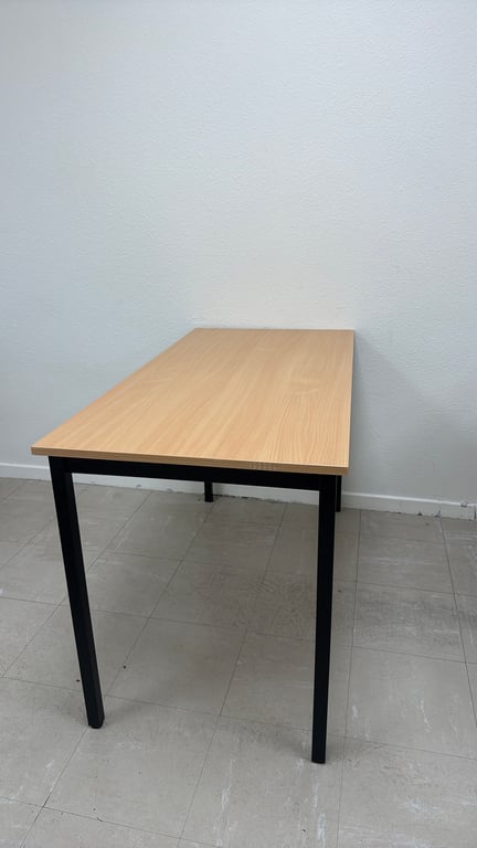 Bureau droit bois mélaminé et métal 120 x 60 - 3-4
