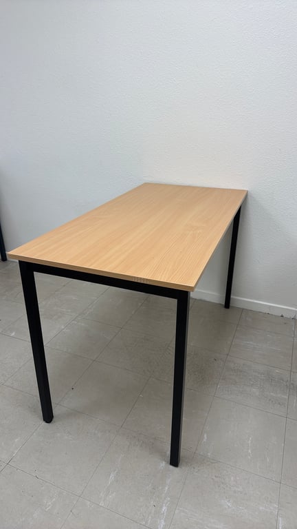 Bureau droit bois mélaminé et métal 120 x 60 - face