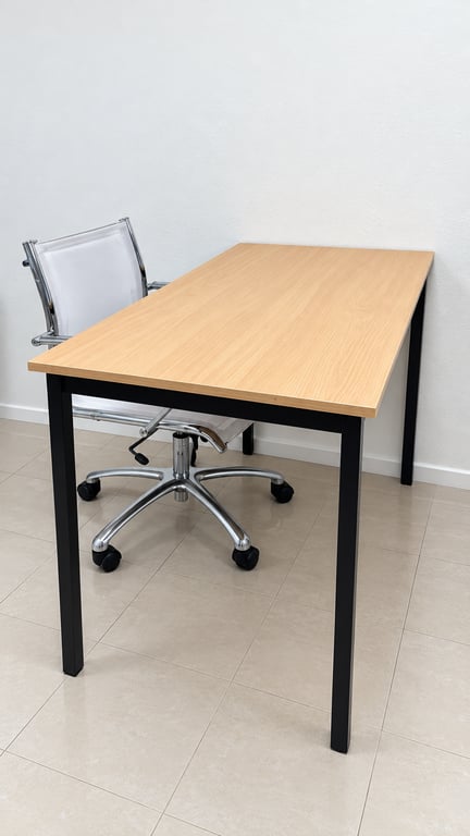 Bureau droit bois mélaminé et métal 120 x 60