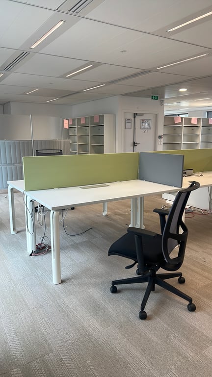 Bureau droit Majencia 160x80cm - ambiance