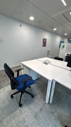 Bureau multiposte 2 postes 140 x 160 blanc - ambiance