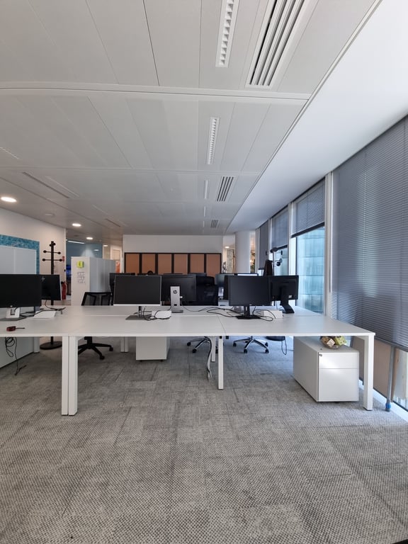 Bureau multiposte 4 personnes blanc - face