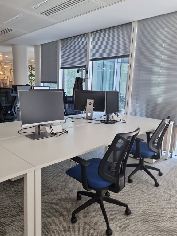 Bureau multiposte 4 personnes blanc - ambiance